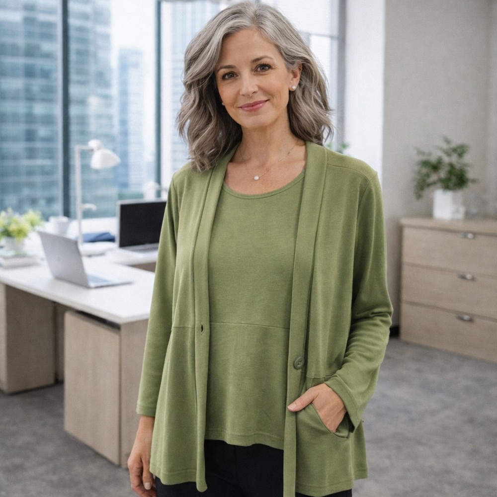🌿Coldwater Creek- Chic Olive Green Cardigan Top – Elegant Layering Piece –